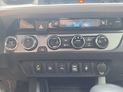 2017 Toyota Tacoma Limited Double Cab 5' Bed V6 4x4 AT (Natl)