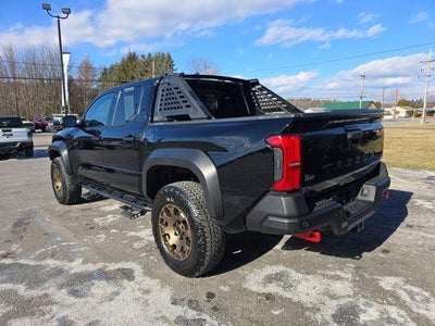 2025 Toyota Tacoma 4WD 4WD Trailhunter Hybrid Double Cab 5' Bed AT (Natl)