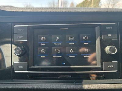 2022 Volkswagen Jetta SE Auto