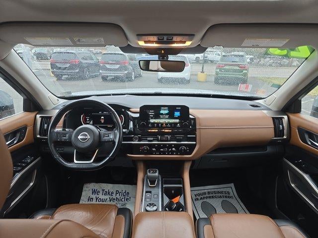 2023 Nissan Pathfinder Platinum 4WD