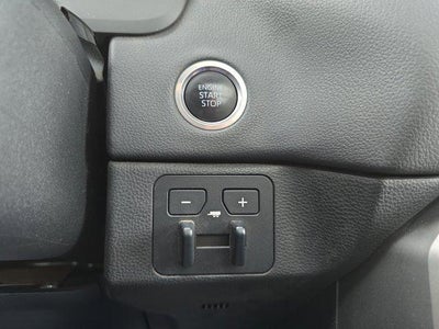 2022 Toyota Tundra 4WD 4WD Limited CrewMax 5.5' Bed (Natl)