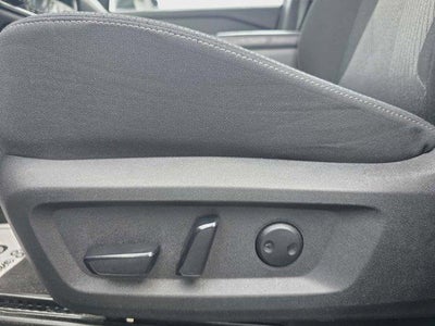 2024 Nissan Rogue AWD SV