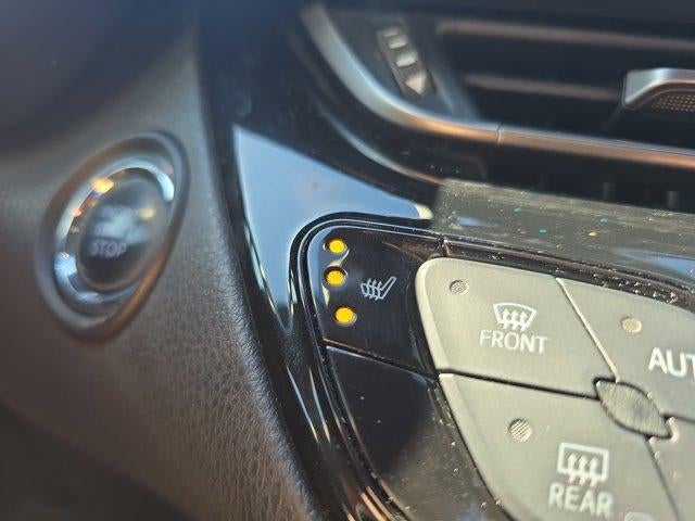 2018 Toyota C-HR XLE Premium FWD (Natl)