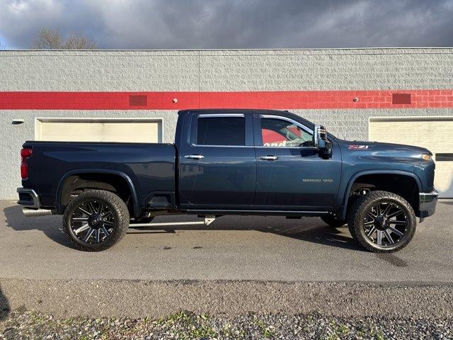 2021 Chevrolet Silverado 2500 HD Crew Cab Standard Box 4-Wheel Drive LTZ