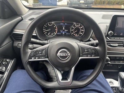 2023 Nissan Altima 2.5 SV Sedan