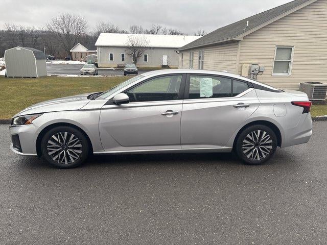 2023 Nissan Altima 2.5 SV Sedan