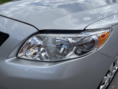 2009 Toyota Corolla 4dr Sdn Auto LE (Natl)