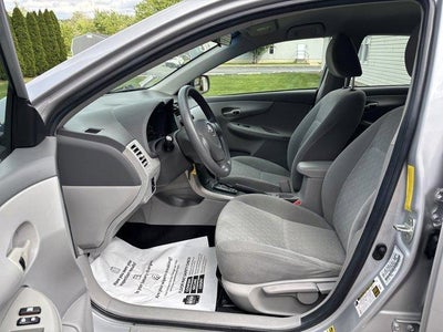 2009 Toyota Corolla 4dr Sdn Auto LE (Natl)