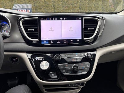2024 Chrysler Pacifica Touring L FWD