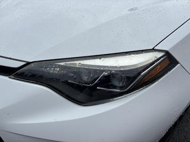 2018 Toyota Corolla SE CVT (Natl)
