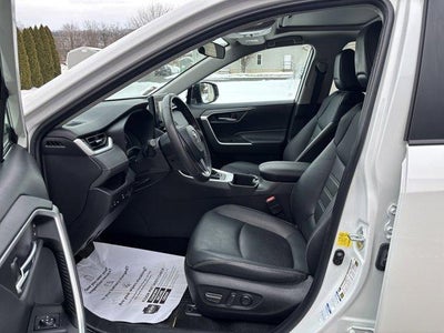 2022 Toyota RAV4 XLE Premium AWD (Natl)