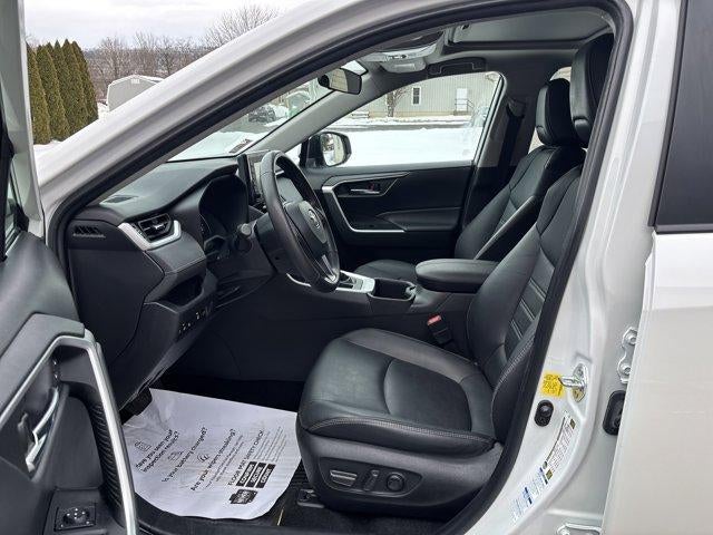 2022 Toyota RAV4 XLE Premium AWD (Natl)