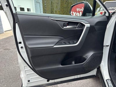 2022 Toyota RAV4 XLE Premium AWD (Natl)