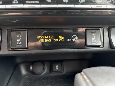 2022 Toyota RAV4 XLE Premium AWD (Natl)