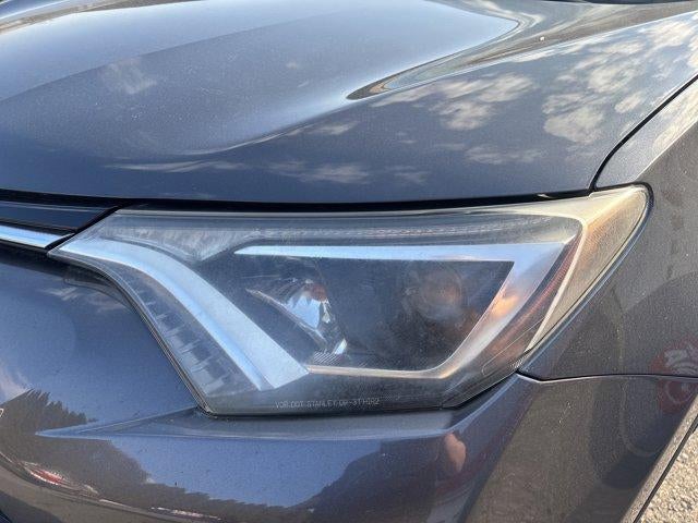 2017 Toyota RAV4 LE AWD (Natl)
