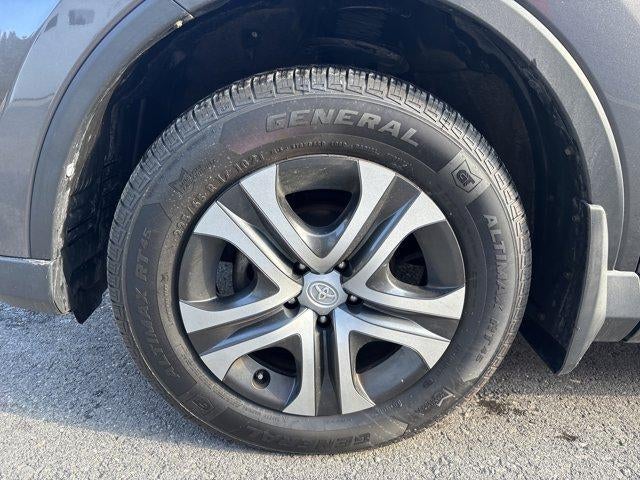 2017 Toyota RAV4 LE AWD (Natl)