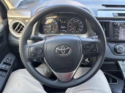 2017 Toyota RAV4 LE AWD (Natl)