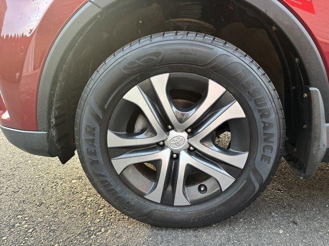 2018 Toyota RAV4 LE AWD (Natl)