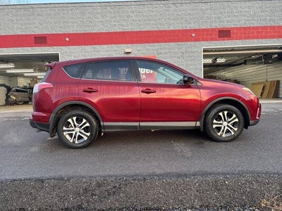 2018 Toyota RAV4 LE AWD (Natl)