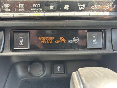 2020 Toyota RAV4 Hybrid XSE AWD (Natl) *Ltd Avail*