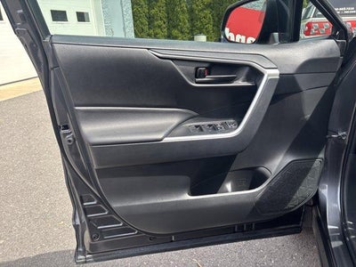 2023 Toyota RAV4 LE FWD (GS)