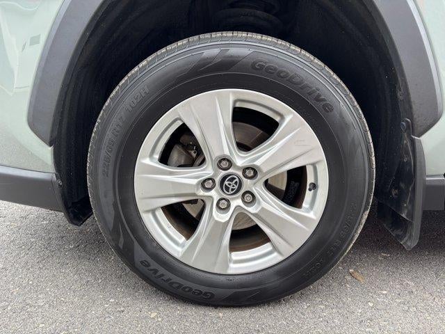 2020 Toyota RAV4 XLE AWD (Natl)