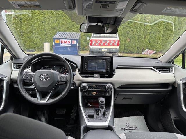 2020 Toyota RAV4 XLE AWD (Natl)