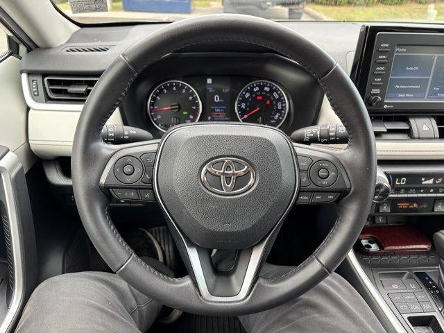2020 Toyota RAV4 XLE AWD (Natl)