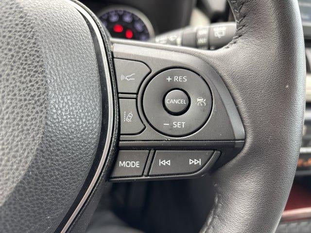 2020 Toyota RAV4 XLE AWD (Natl)