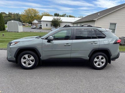 2020 Toyota RAV4 XLE AWD (Natl)