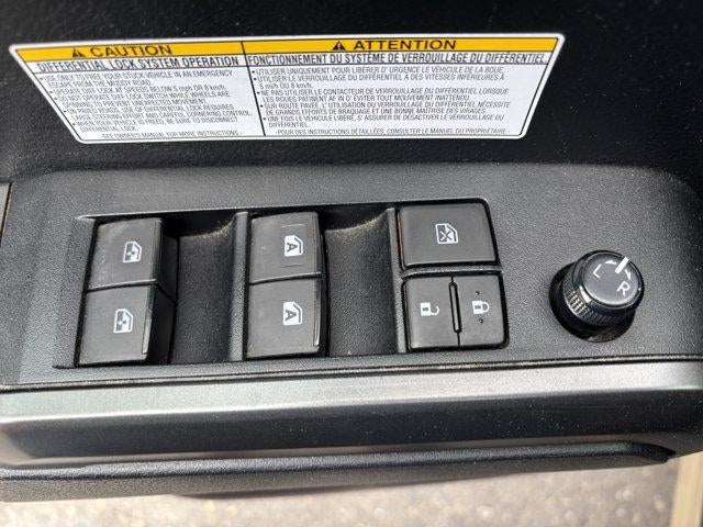 2019 Toyota Tacoma 4WD 4WD TRD Off Road Double Cab 5' Bed V6 AT (Natl)