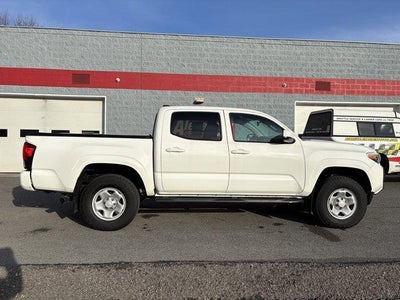 2023 Toyota Tacoma 4WD 4WD SR Double Cab 5' Bed V6 AT (GS)