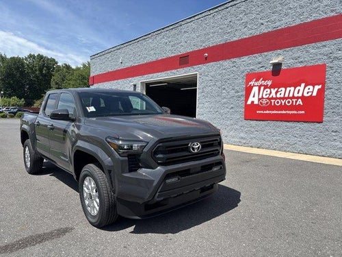 2026 Toyota Tacoma 2WD 2WD SR5 Double Cab 5' Bed AT (SE)