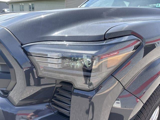 2026 Toyota Tacoma 2WD 2WD SR5 Double Cab 5' Bed AT (SE)