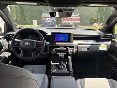 2026 Toyota Tacoma 2WD 2WD SR5 Double Cab 5' Bed AT (SE)