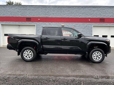 2026 Toyota Tacoma 4WD 4WD SR5 Double Cab 5' Bed AT (GS)