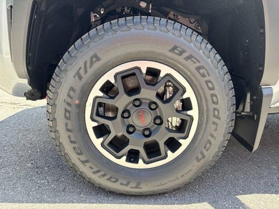 2026 Toyota Tacoma 4WD 4WD TRD Off Road Double Cab 5' Bed AT (Natl)