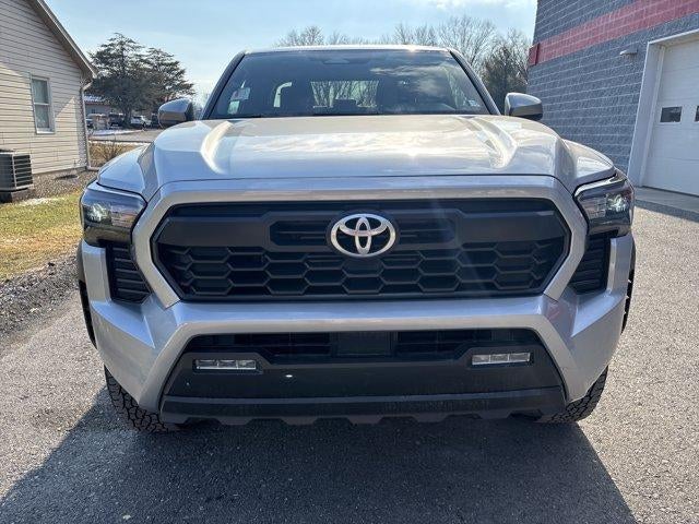 2025 Toyota Tacoma 4WD 4WD SR Double Cab 5' Bed MT (Natl)