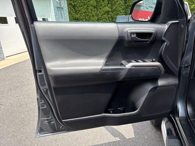 2023 Toyota Tacoma 4WD 4WD SR5 Double Cab 5' Bed V6 AT (GS)