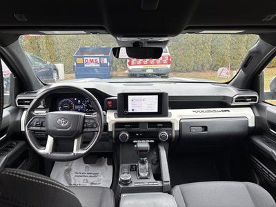 2024 Toyota Tacoma 4WD 4WD SR5 Double Cab 5' Bed AT (GS)