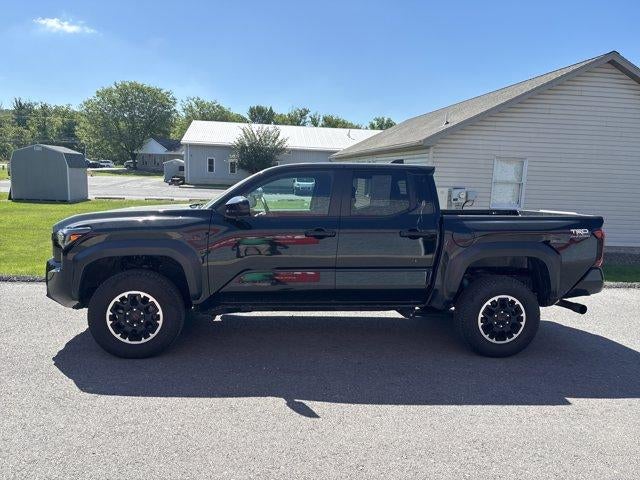 2024 Toyota Tacoma 4WD 4WD TRD Off Road Double Cab 5' Bed AT (Natl)