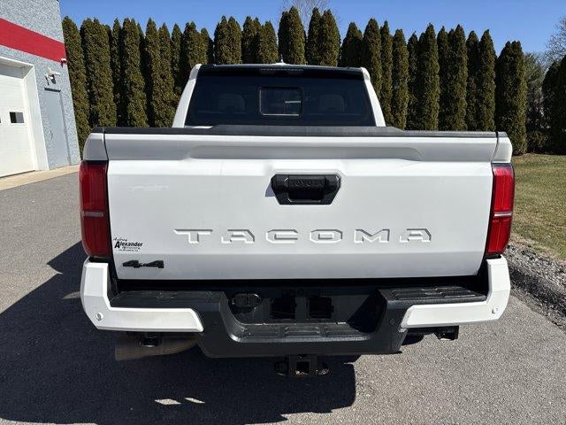 2024 Toyota Tacoma 4WD 4WD SR5 Double Cab 5' Bed AT (GS)