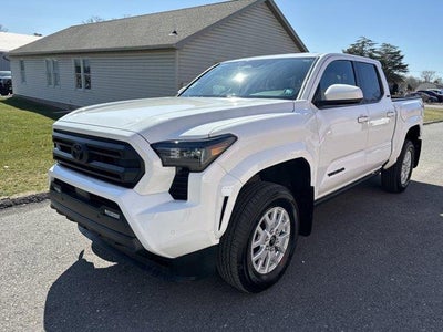 2024 Toyota Tacoma 4WD 4WD SR5 Double Cab 5' Bed AT (GS)