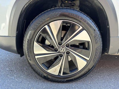 2026 Volkswagen Taos SE 4MOTION