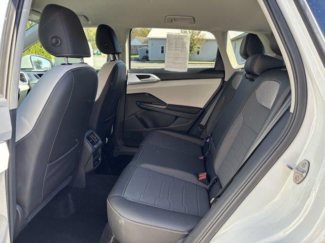 2026 Volkswagen Taos SE 4MOTION
