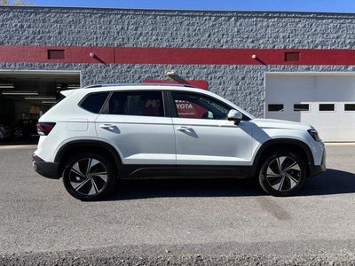2026 Volkswagen Taos SE 4MOTION