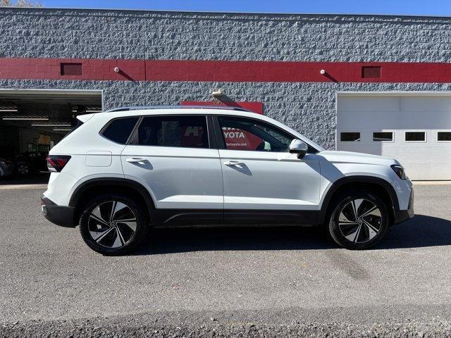 2026 Volkswagen Taos SE 4MOTION