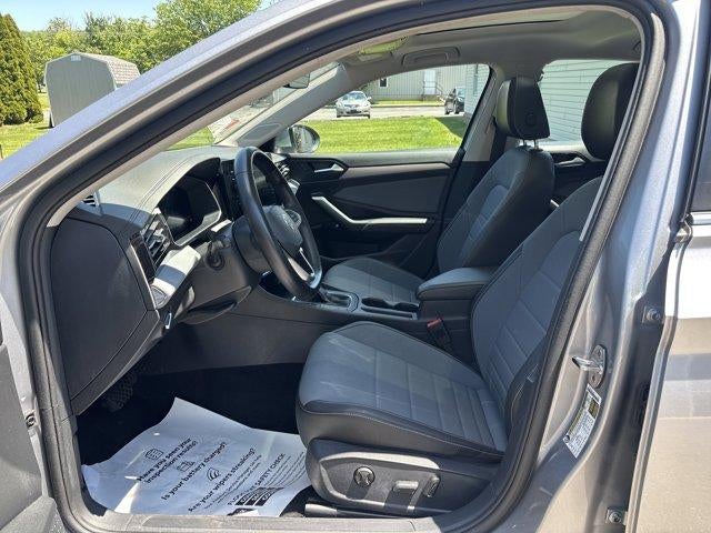 2025 Volkswagen Jetta SE Auto