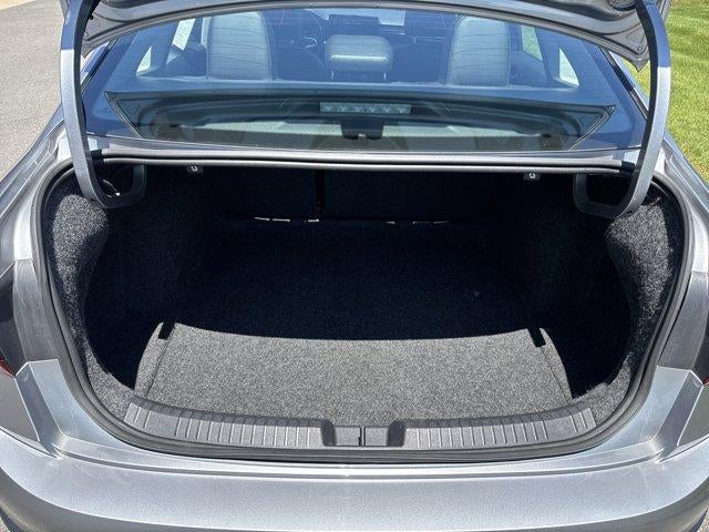 2025 Volkswagen Jetta SE Auto