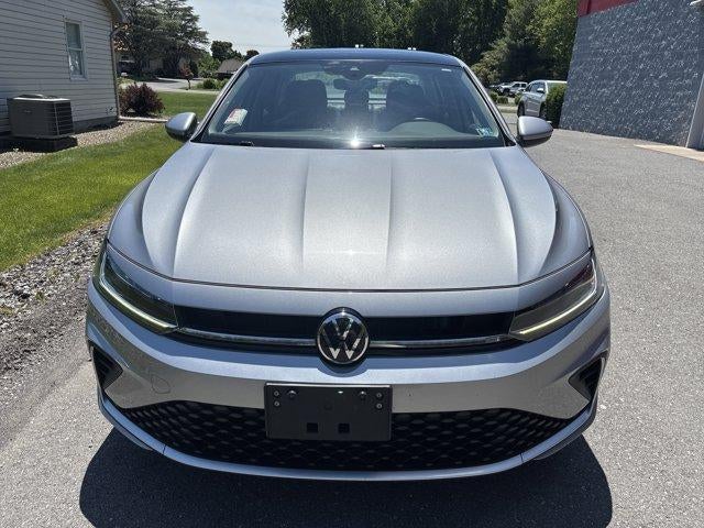 2025 Volkswagen Jetta SE Auto